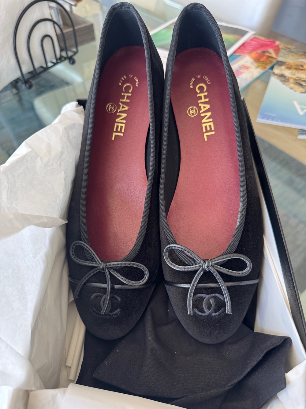 CHANEL Black velvet Ballet Flats with Bow and CC Logo 40.5 sold out !
